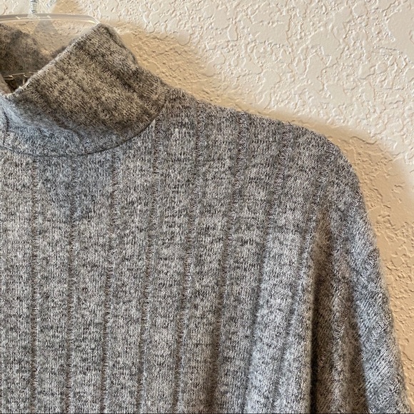 Anthropologie Eli + Ali Sweater - Picture 3 of 6